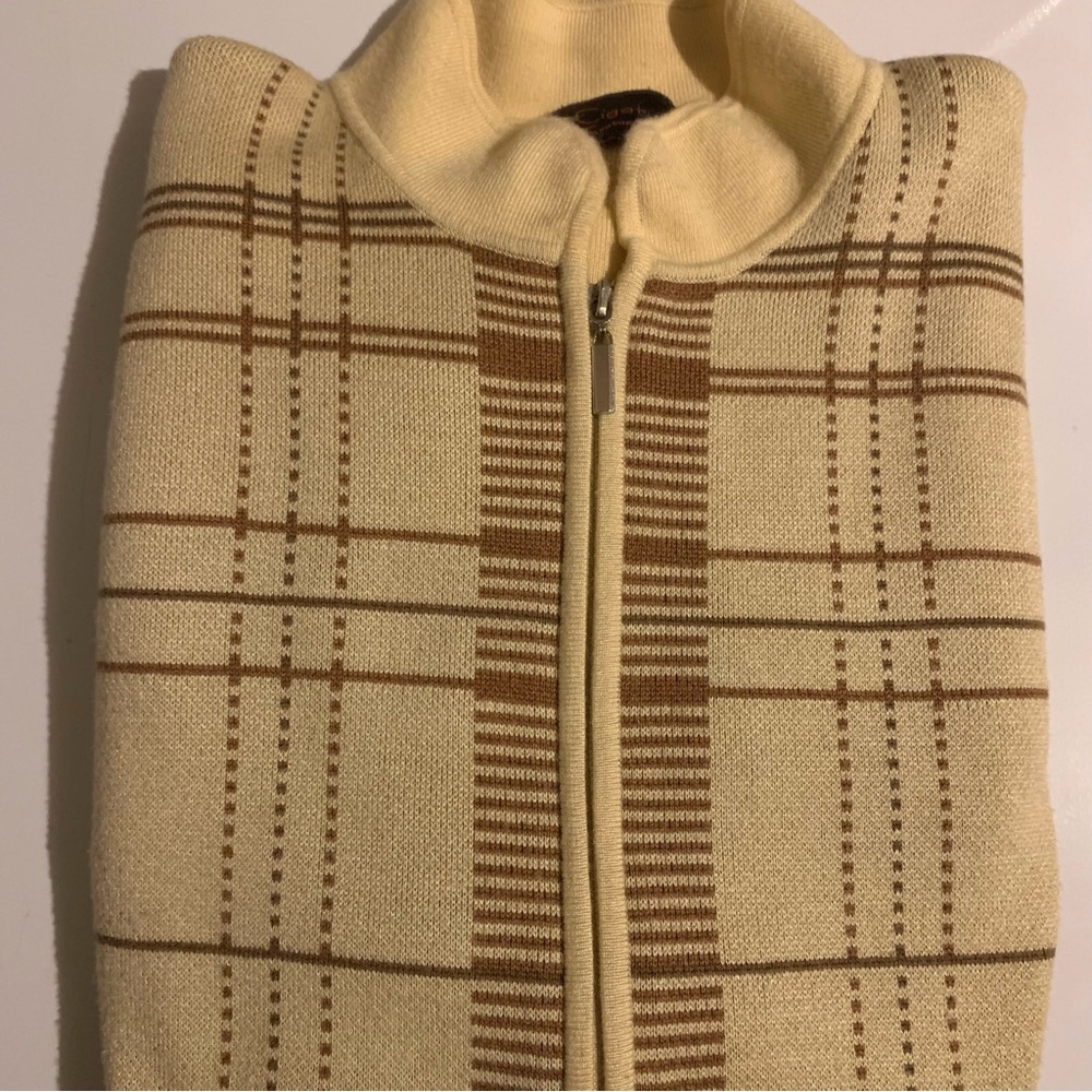 Cigar Couture “Vango” Sweater (Cream/Tan)